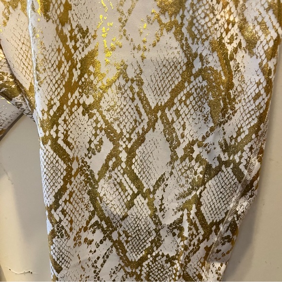 Fabletics Gold and White Snake Pattern Leggings - Picture 9 of 13